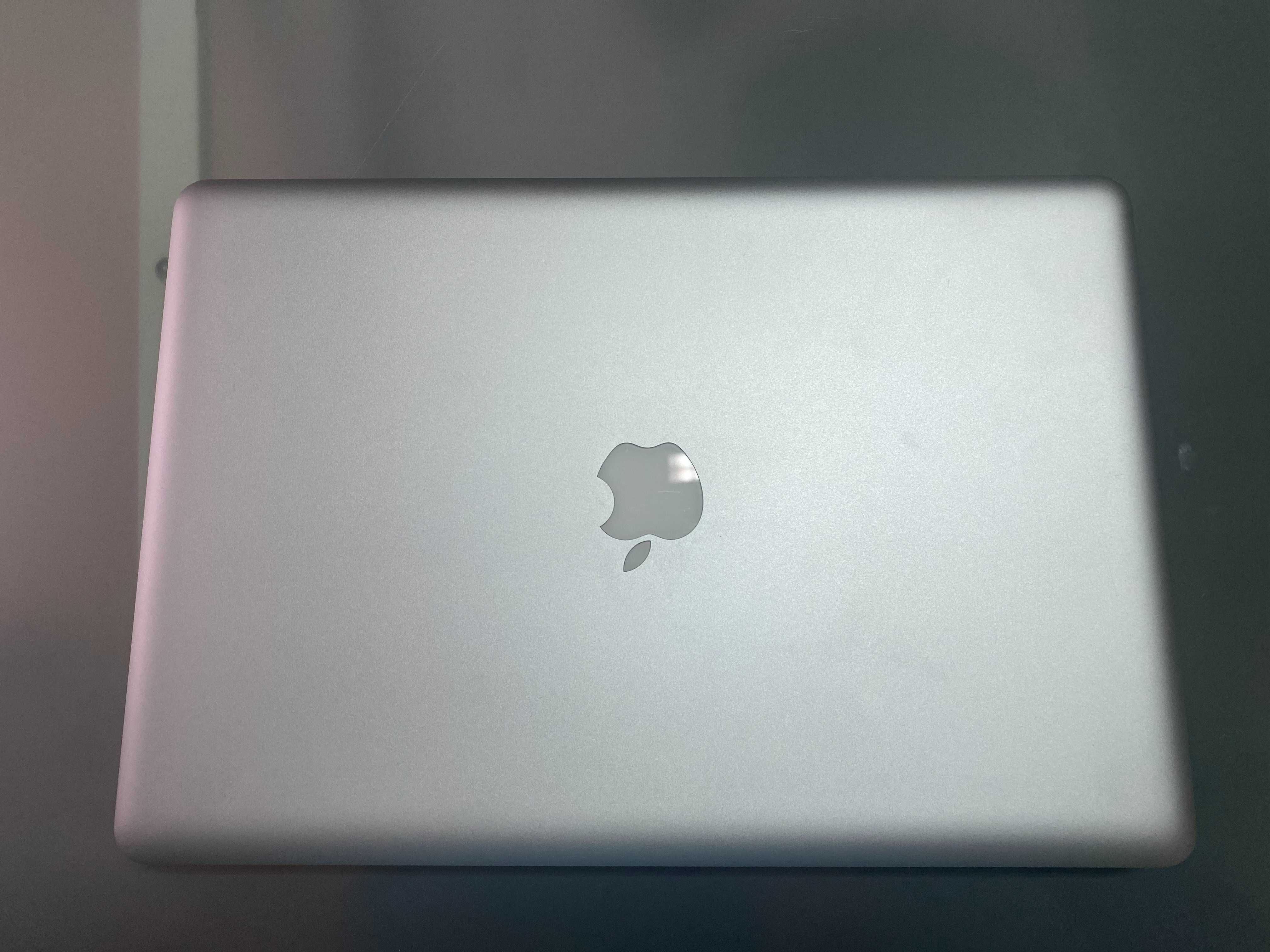 Macbook Pro 15" i7, 16GB Ram