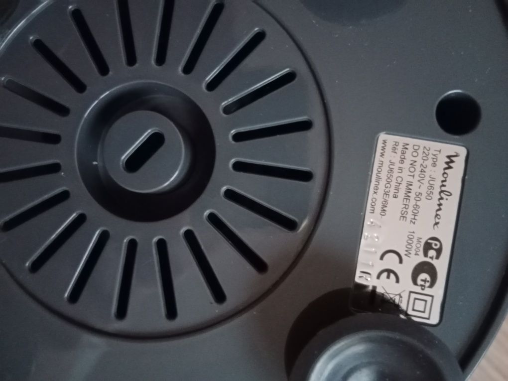 Sokowirówka Moulinex JU 650 XXL, 1000 W,wyciskarka,warzywa,owoce,sok