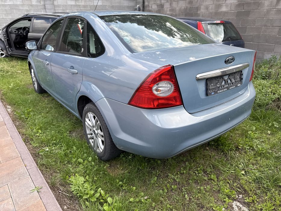 Ford Focus 2 Форд на запчастини 1.8 мотор