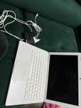 mac book A1181 z zasilaczem 2007