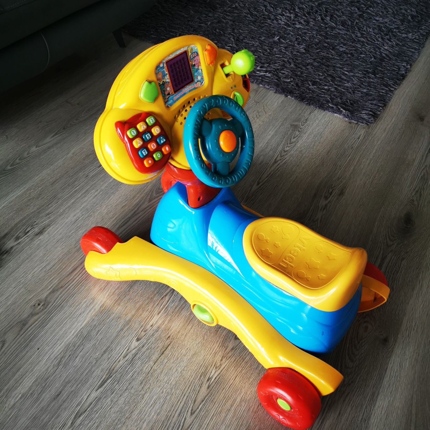 Vtech jeździk/bujak