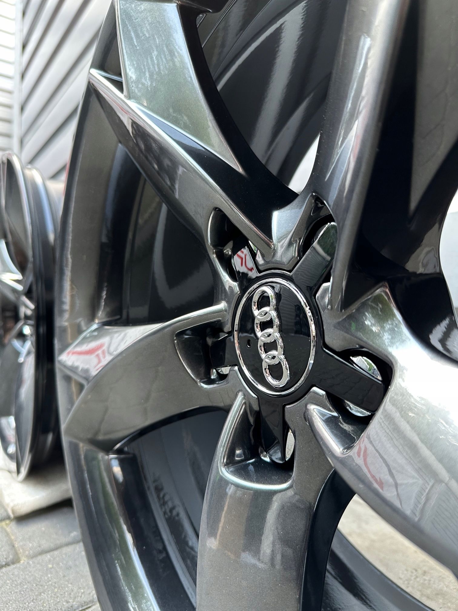 Oryginalne Felgi Audi 19 A4 A5 A6 A7 A8 Q3 Q5 Q7