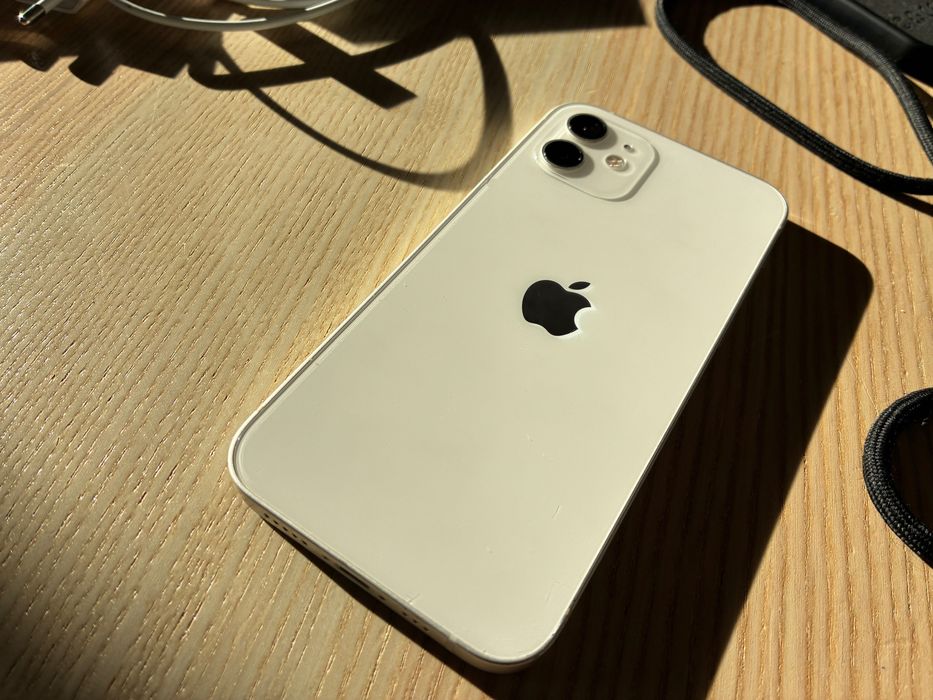 iPhone 12 - Branco 128gb