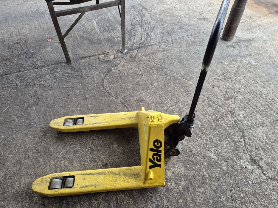 Wozek paletowy paleciak krótki szeroki LIFTER  GS BASIC 22S4 800x685