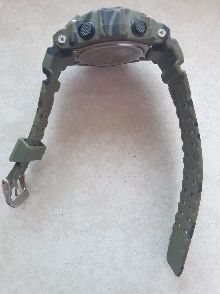 Skmei męski zegarek sportowy camo.
