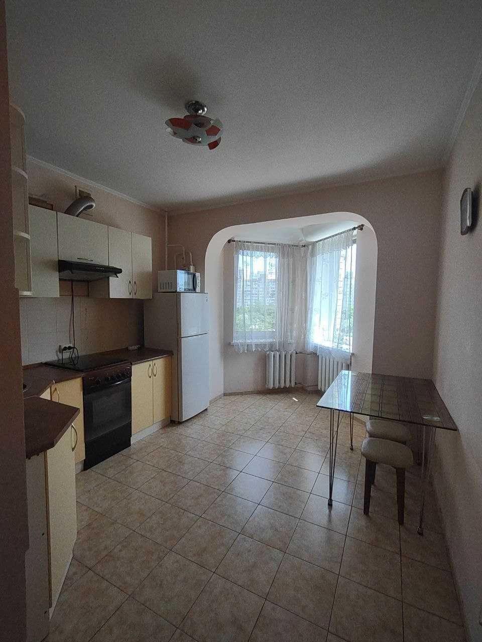 продам 2 комн на Ак.Заболотного ЖК Микромегас
