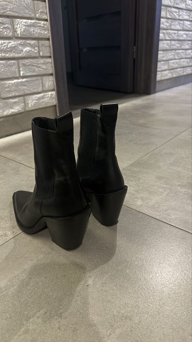 Кощаки MANGO, шкіра