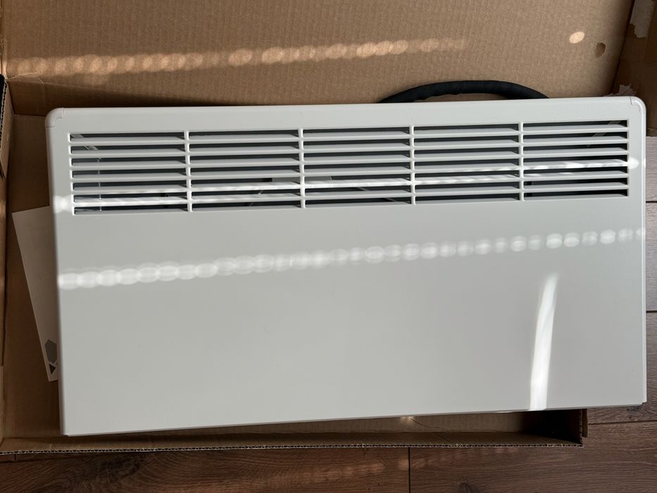 Обігрівач Ensto beta EPHBE07P 750ВТ