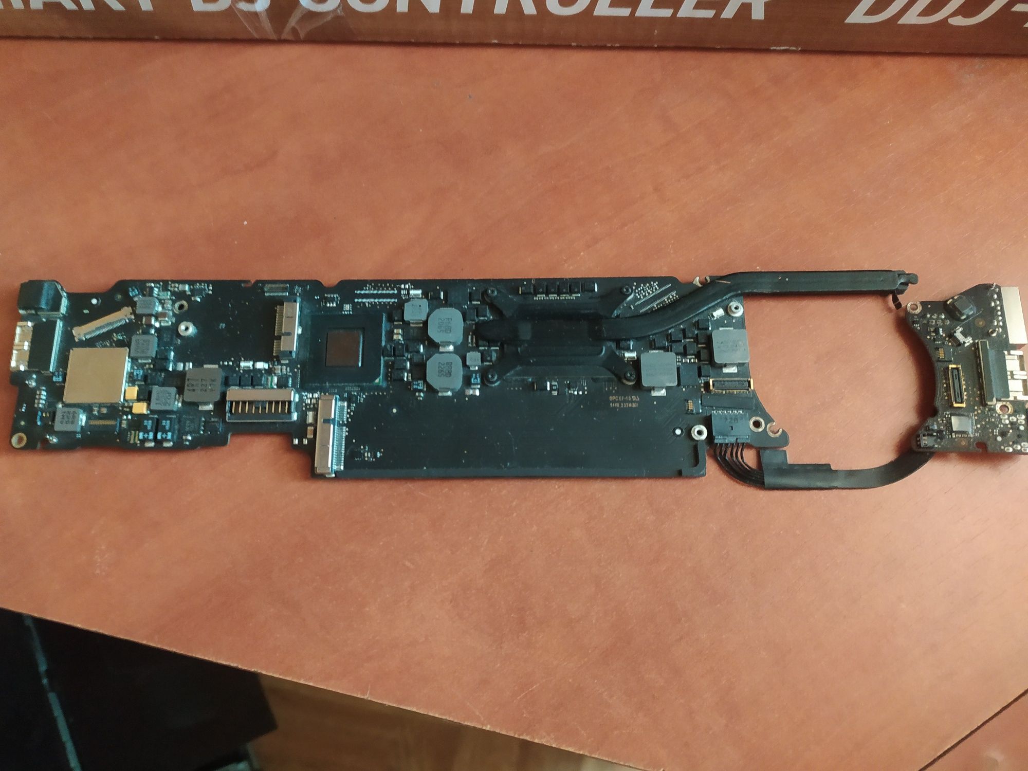 Материнская плата mac air