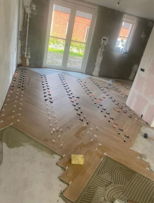 Glazurnik układanie płytek szpachlowanie gładzie remont płyty g-k