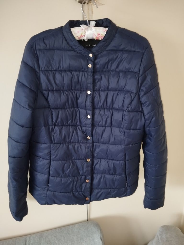 Granatowa pikowana kurtka wiosenna ocieplana XL 42