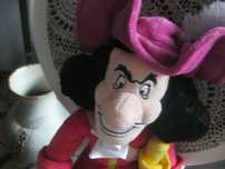kapitan hak z bajki piotruś pan maskotka disney
