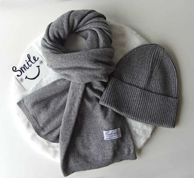 Szary grafit komplet czapka i szalik. KASZMIR/WEŁNA