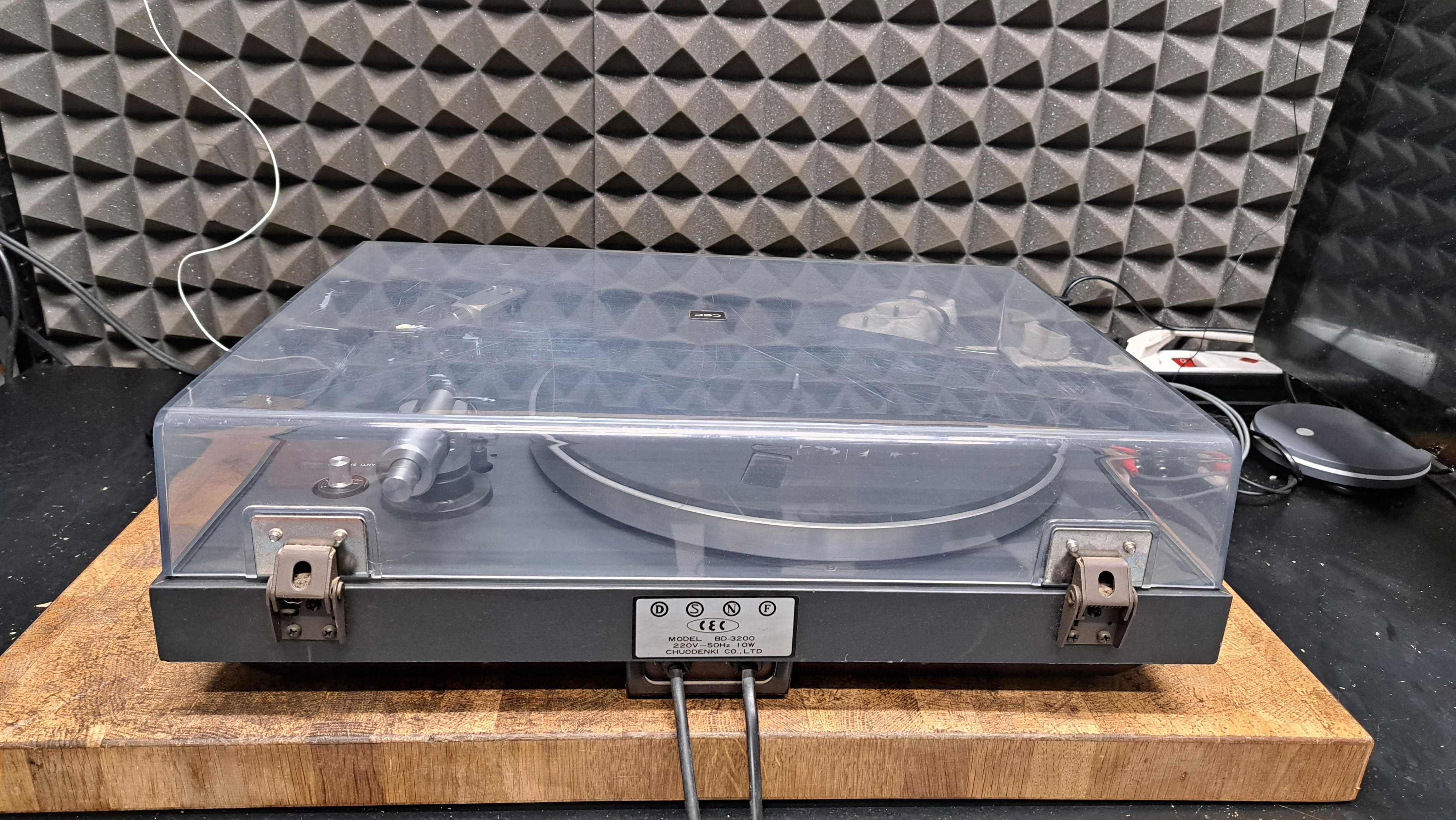 Gramofon Cec BD 3200 SHURE M75ED
