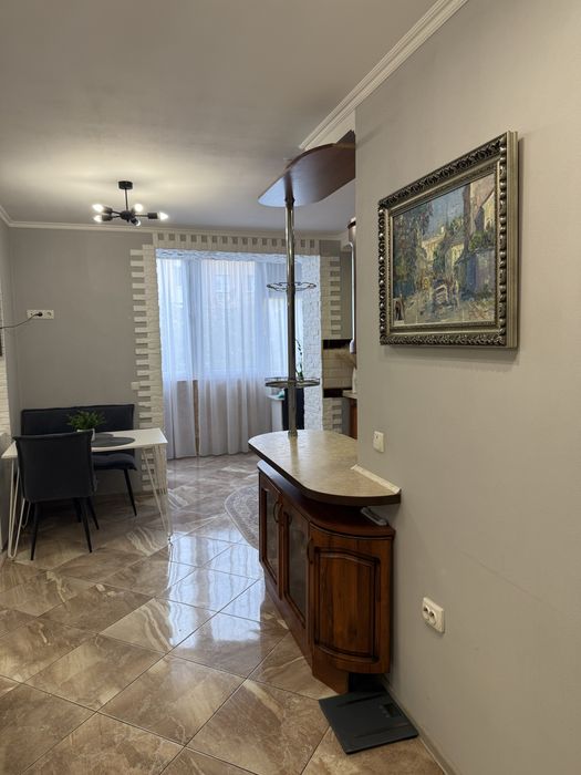 Продається 1 кімнатна квартира від Власника в центрі міста з ремонтом