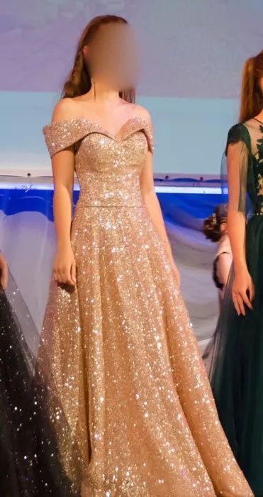 Нарядне святкове  плаття