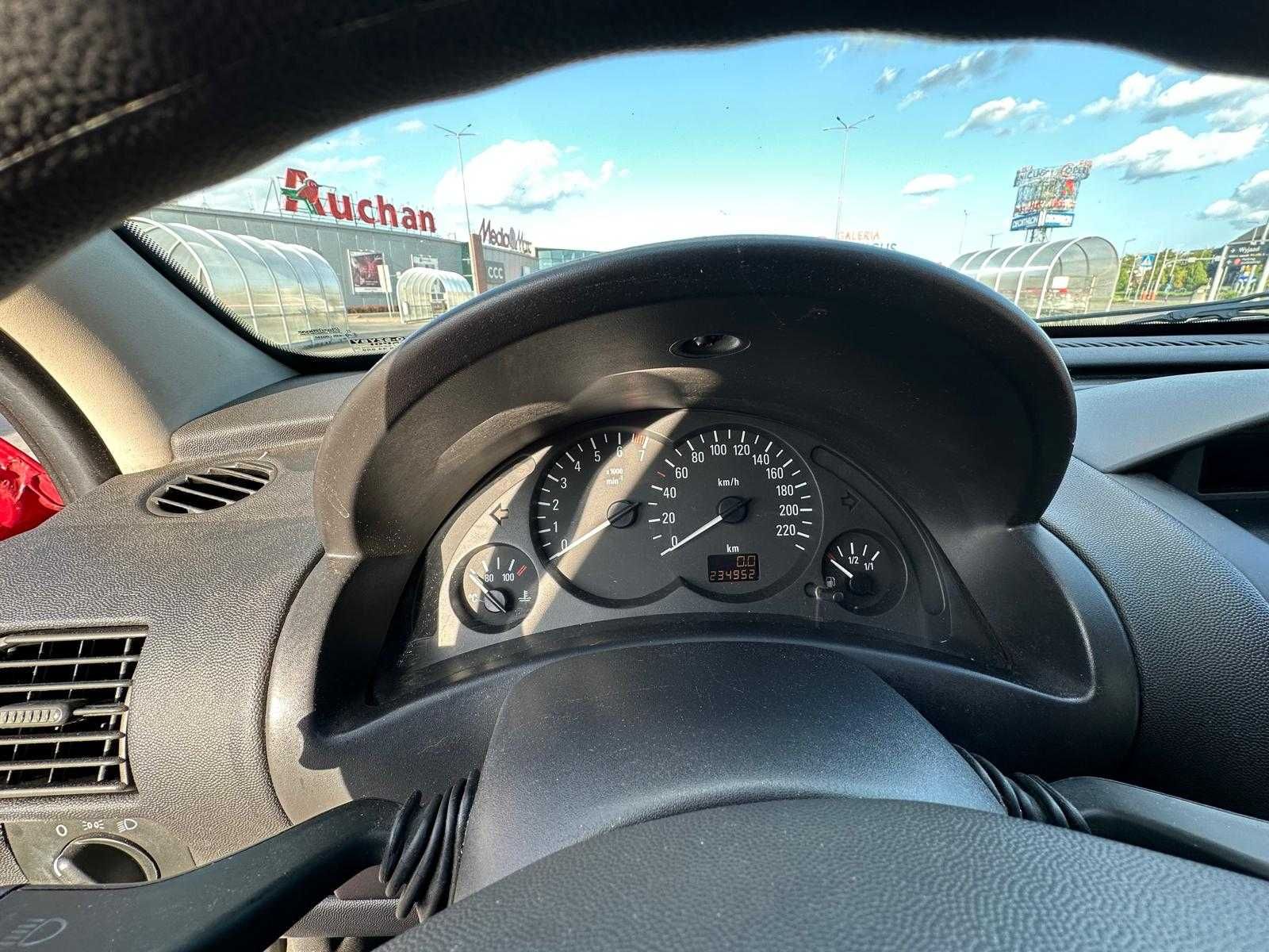 Opel CORSA C 2004