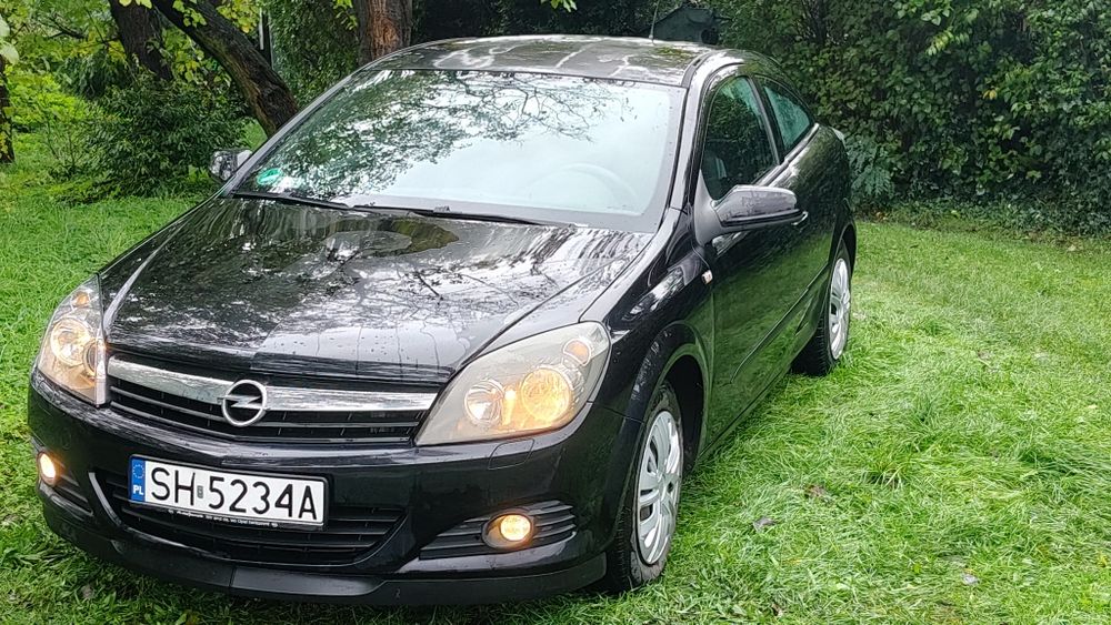 Opel Astra GTC /1,6 moc100KM/Przebieg 195tys/Opłaty ważne 9