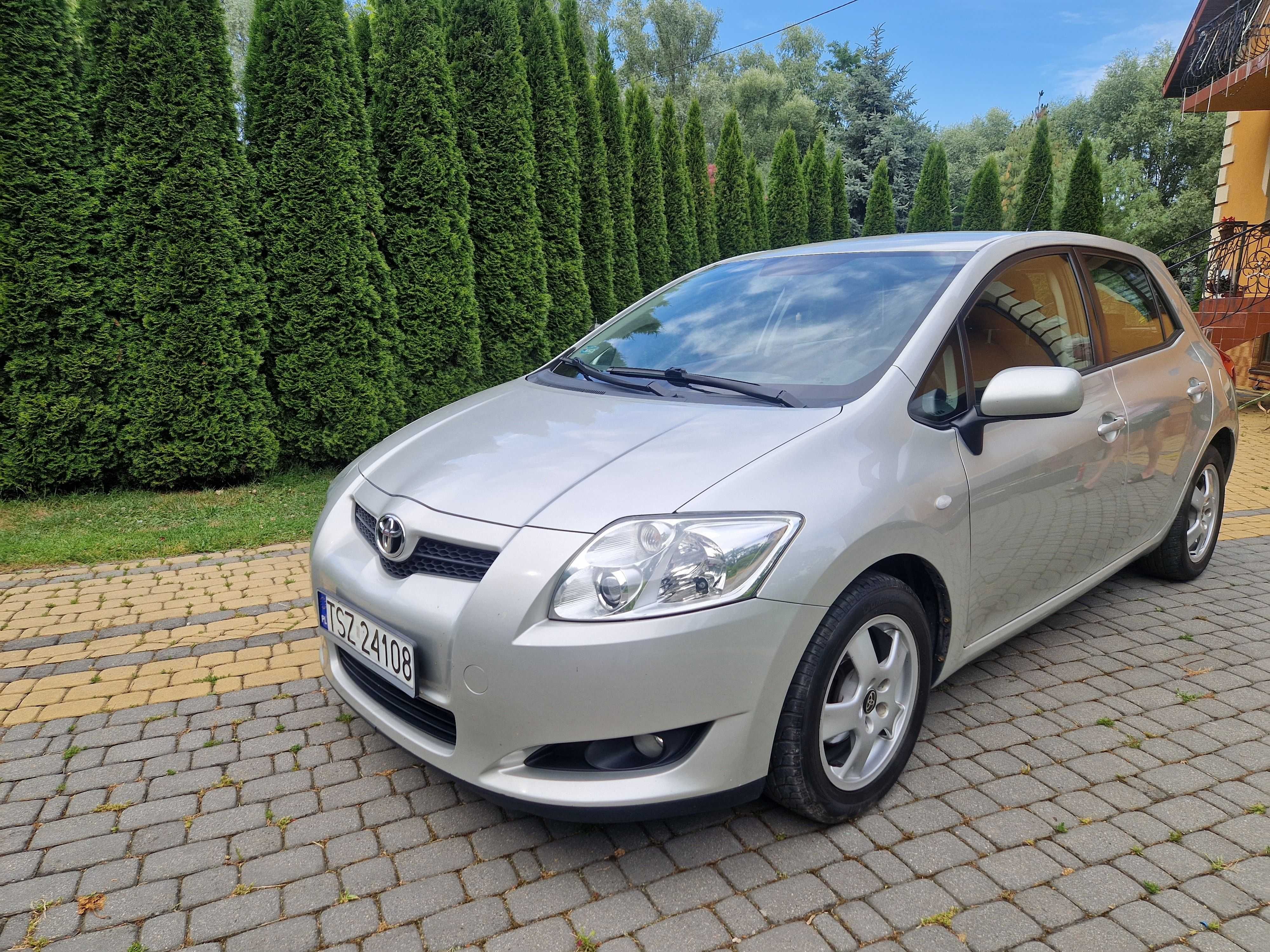 Toyota Auris 1.4 Benzyna • 2008 •