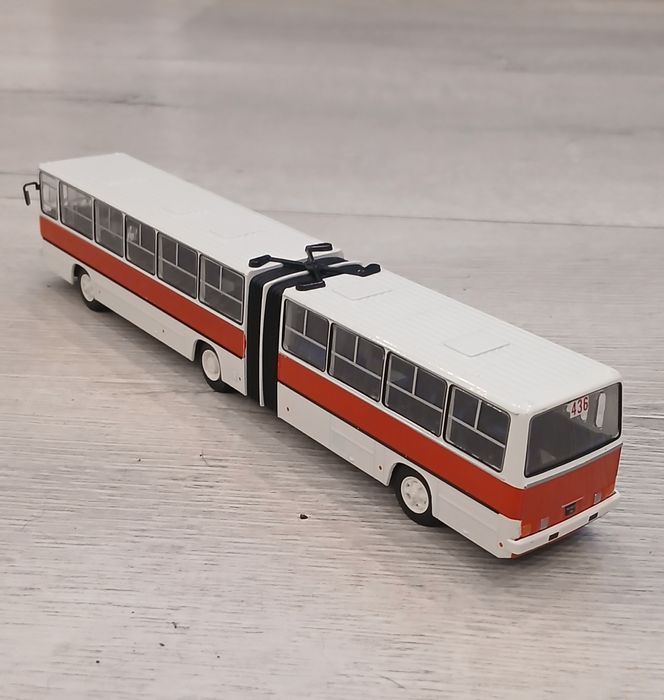 Ikarus 280 kultowe autobusy 1:72