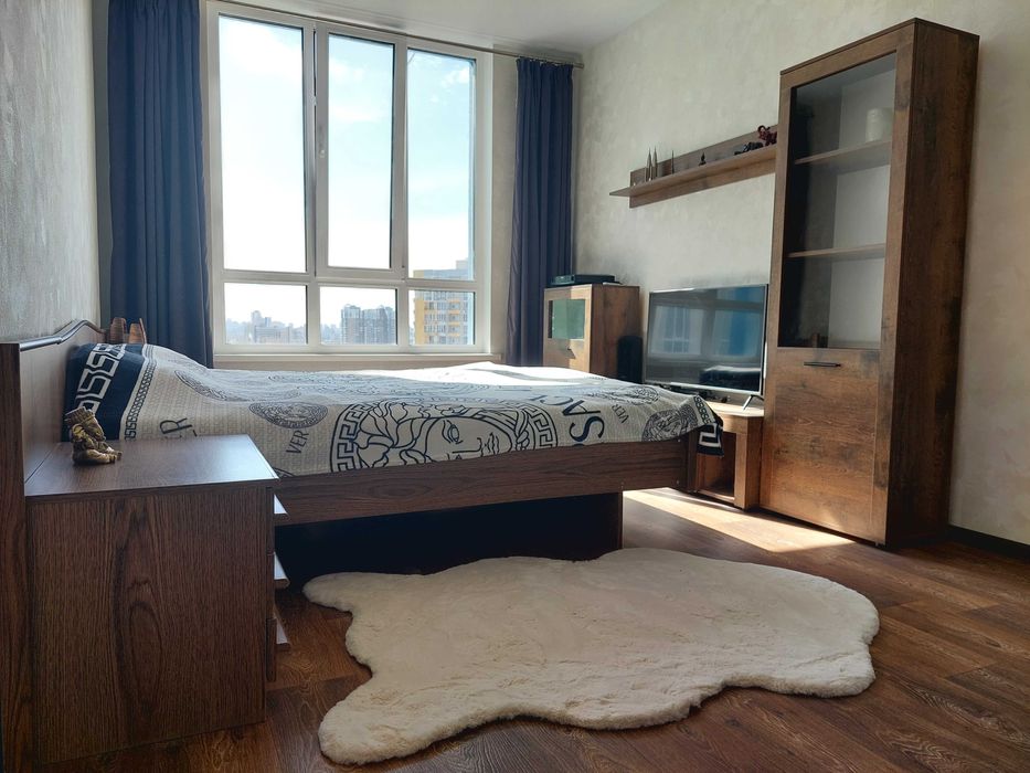 м. Лівобережна, ЖК Каховська, Євродвушка 45м, Власник.