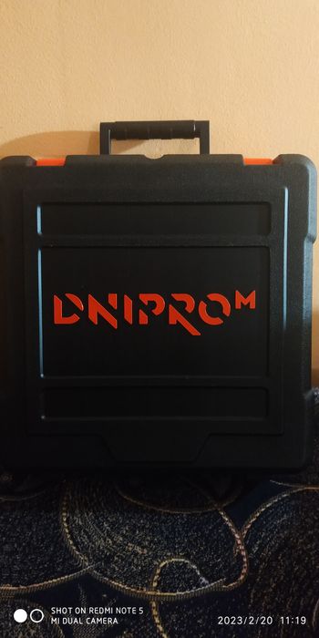 Продам шуруповерт Дніпро -м