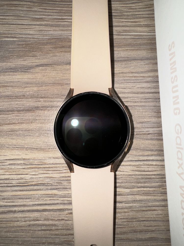 Samsung galaxy watch 4 zegarek kolor różowy