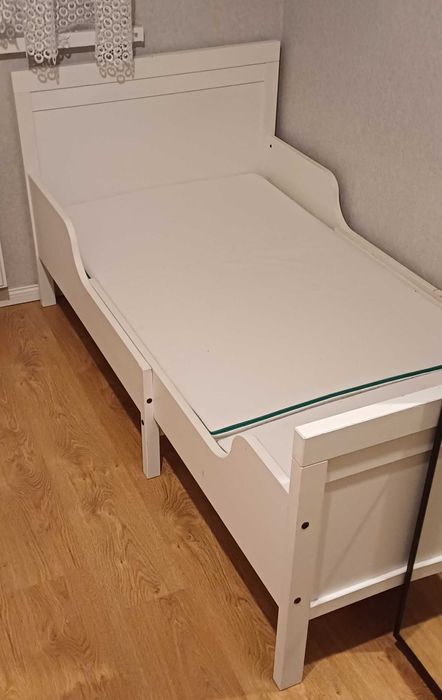 Rozsuwane łóżko  z materacem z Ikea, 80x200 cm
