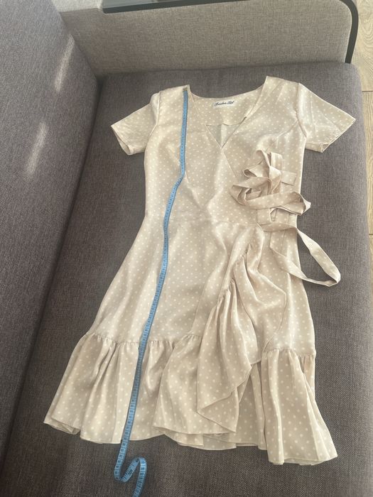 Продам  красиві сукні