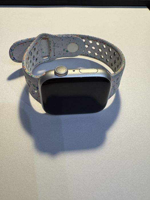 Apple Watch 9 Pure Platinum 45mm