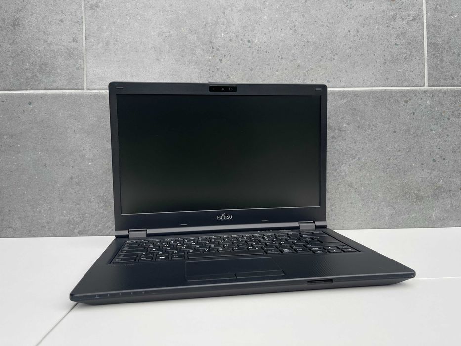 Ноутбук Fujitsu LIFEBOOK E449/i3-7020U/8Gb/256Gb M2/14" HD/Гарантія