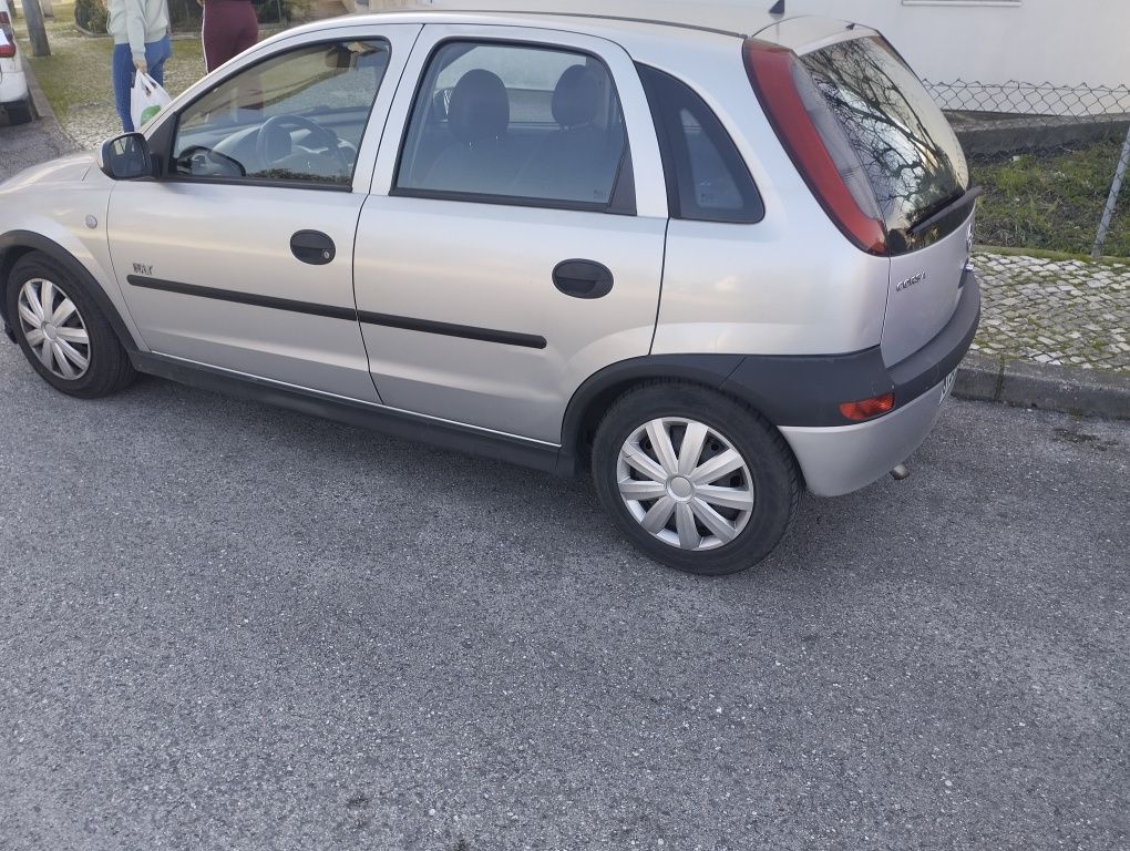 Opel Corsa C, econômico