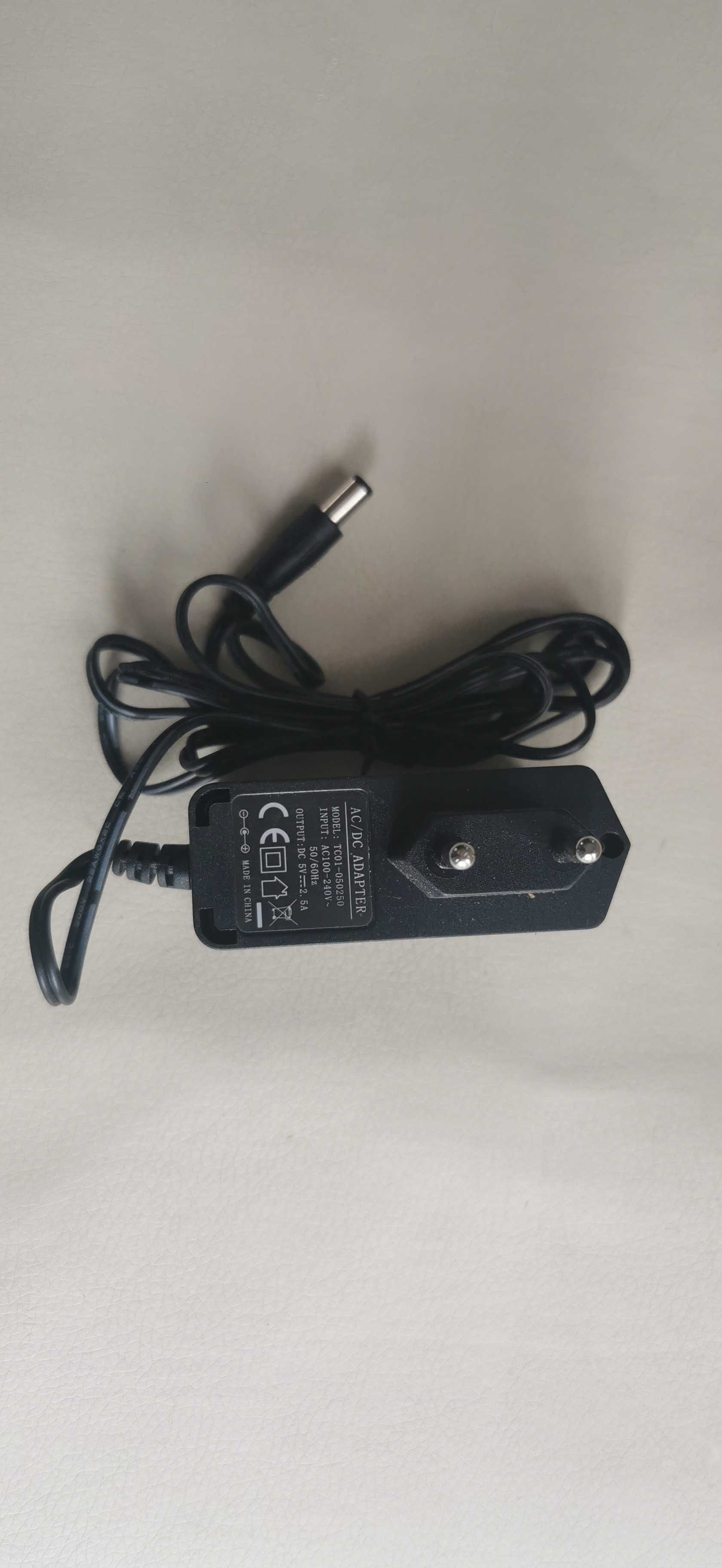 zasilacz 5V 2,5a Wtyk: 5,5 mm x 2,1 mm