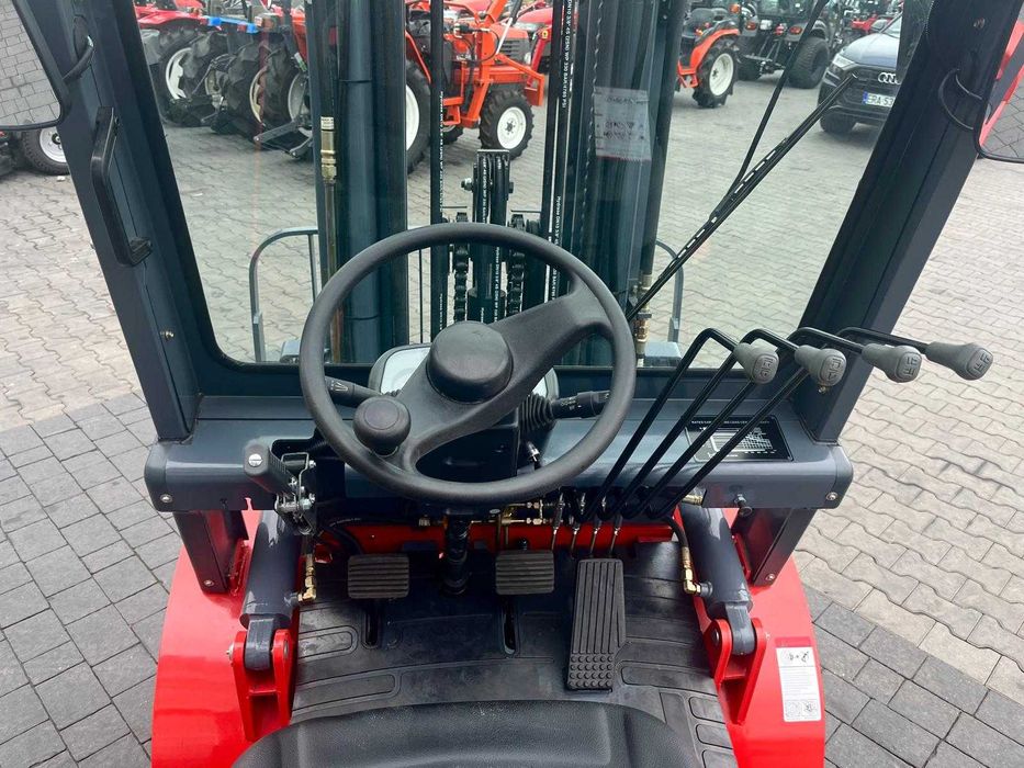 Wózek Widłowy 1,5T MIKANN, Maszt 4.5m,Triplex, Diesel , Półkabina