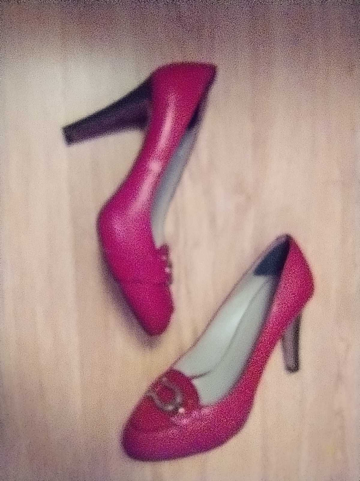 Hugo Boss _Sapatos vermelhos Hugo Boss- Tamanho 36