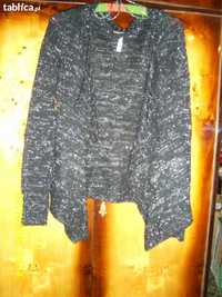 sweterek czarno-srebrny z przodu romby  roz.42