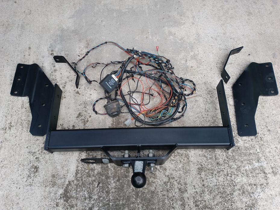 Hak holowniczy ford transit