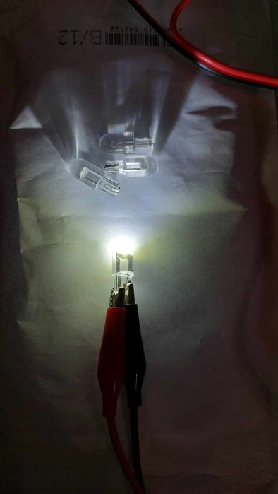 Żarówka W5W 12V LED bardzo długa żywotność biała 2 szt