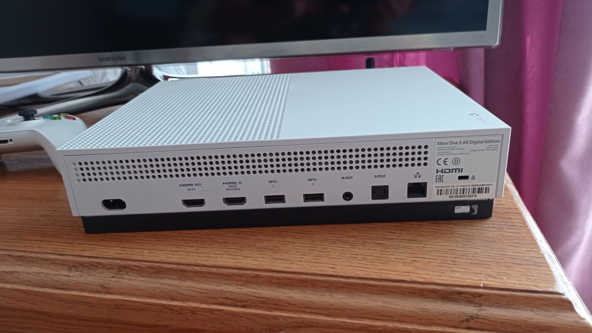 xbox one s 1tb (приставка)