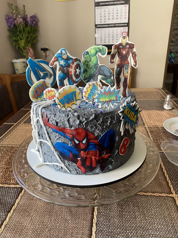 Topper na tort avengers