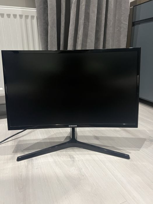 Монитор Samsung