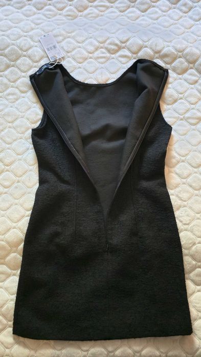 Коротка приталена сукня (Mango)