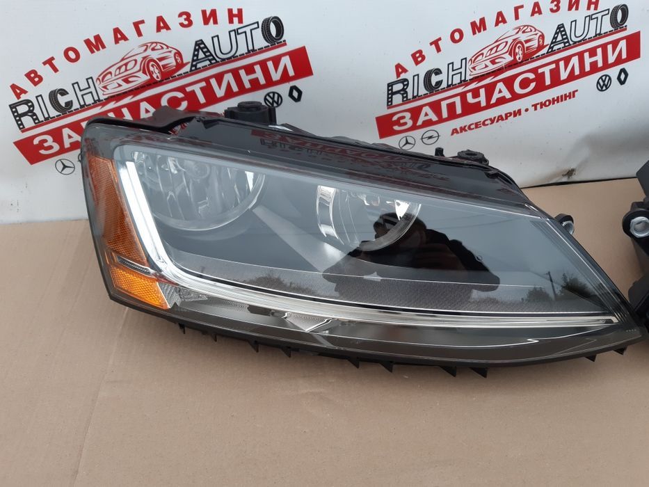 Фара "L/R" LED VW Jetta 6 USA