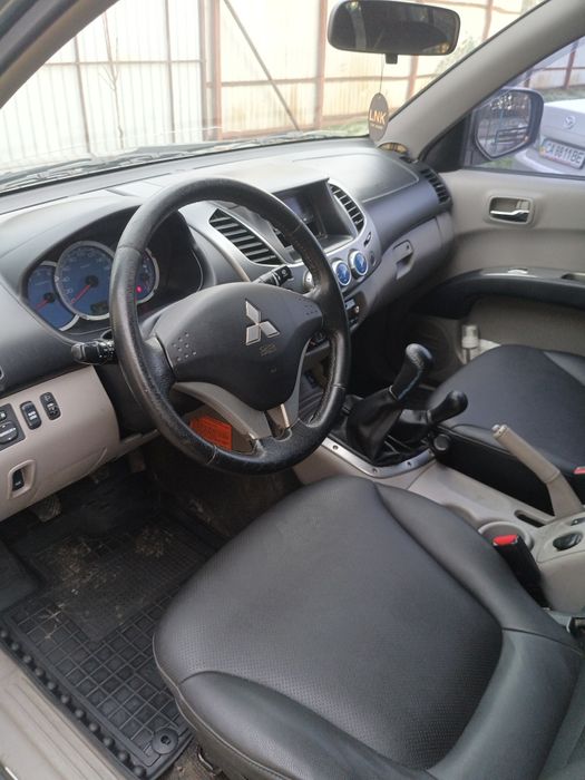 Продам Mitsubishi l200