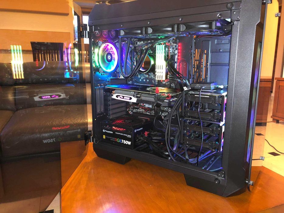 Komputer gamingowy i7-9700K RTX 2070, 32 GB RAM, chłodzenie wodne NZXT