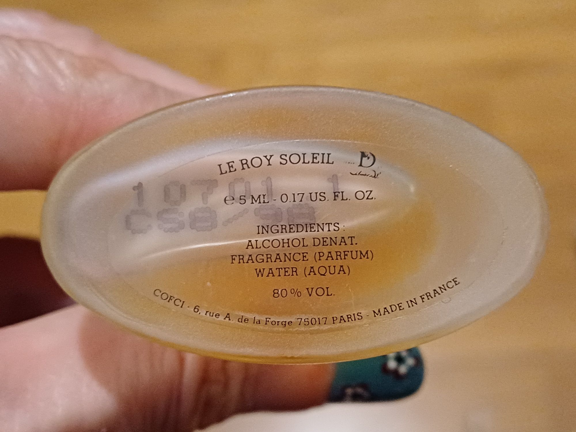 Vários frascos de perfume vazios para colecção + Le Roy Soleil
