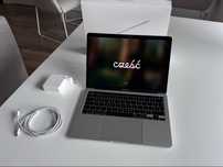 MacBook Pro 13” 8 GB / 256 GB srebrny