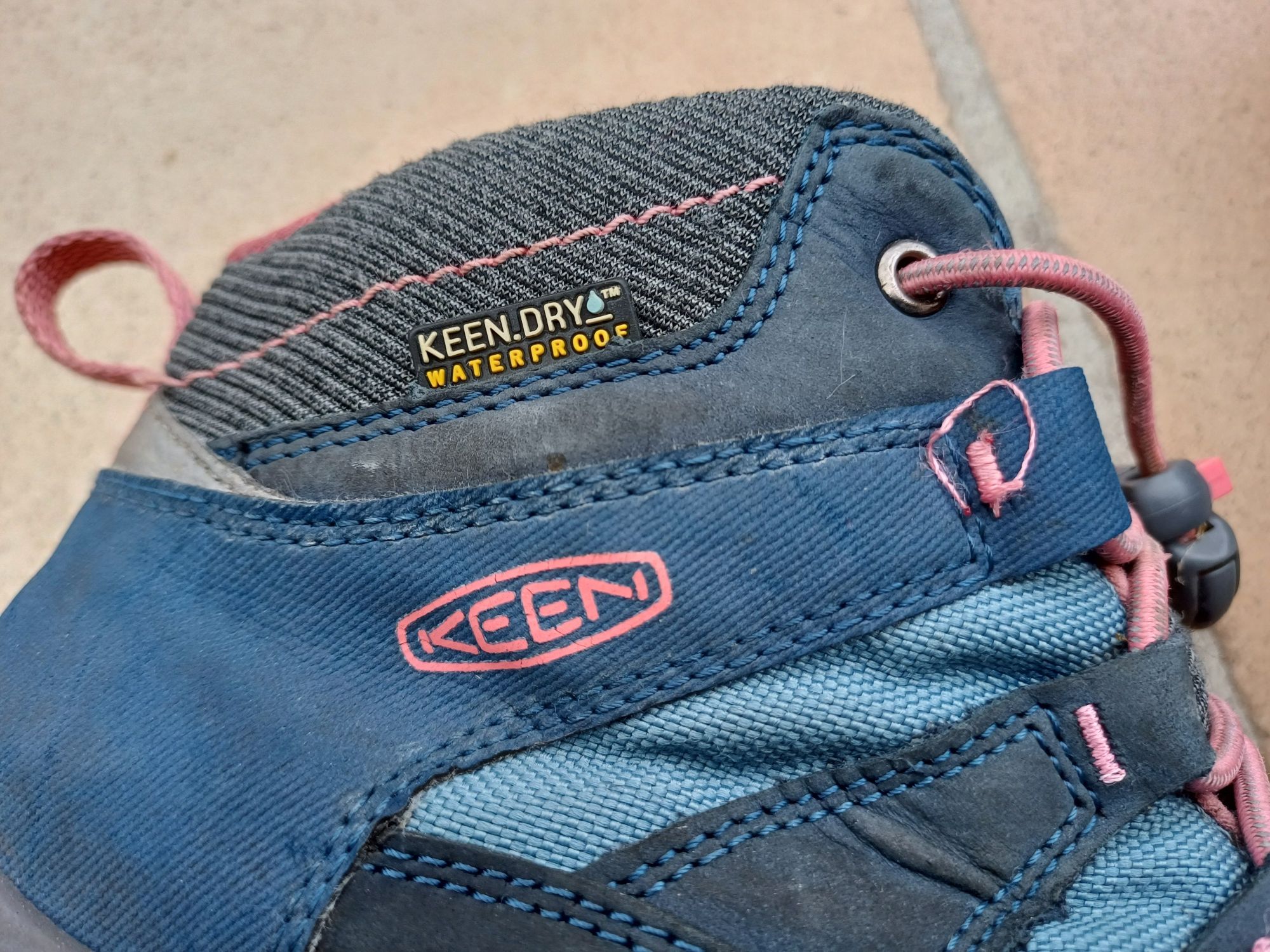 Buty trekkingowe dziecięce Keen 34