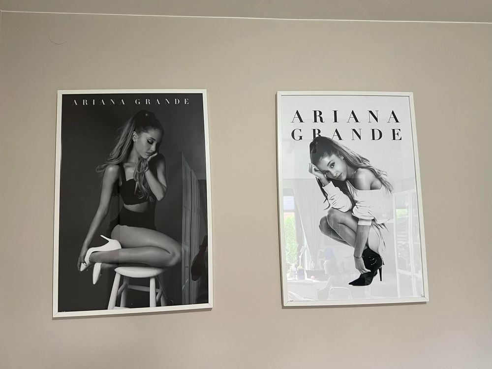 Plakaty Ariana Grande i ramki ribba Ikea 70x100