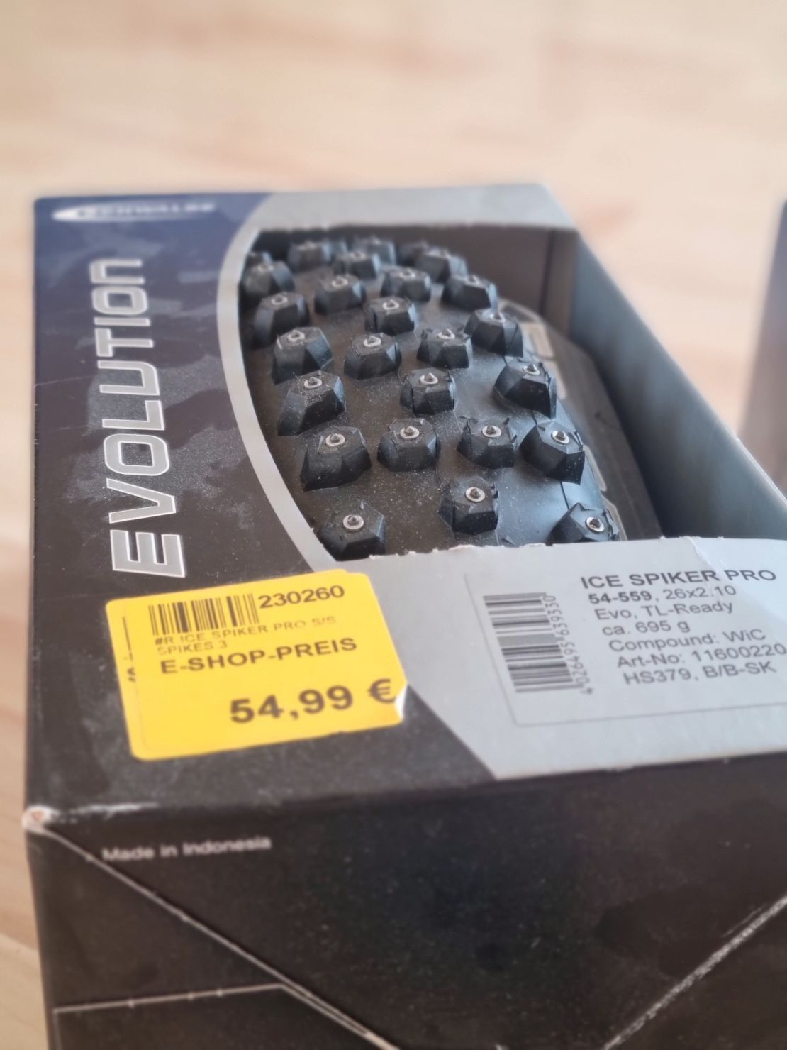 Зимние велосипедные покрышки Schwalbe Ice Spiker Pro Evolution 26х2.1